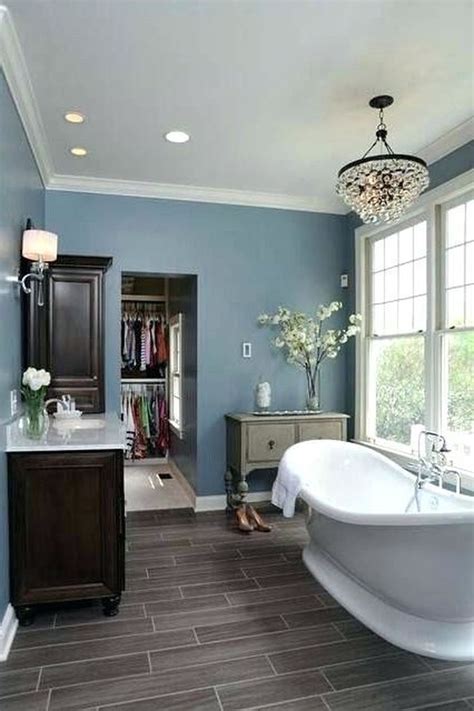 Blue and grey bathroom decor - 